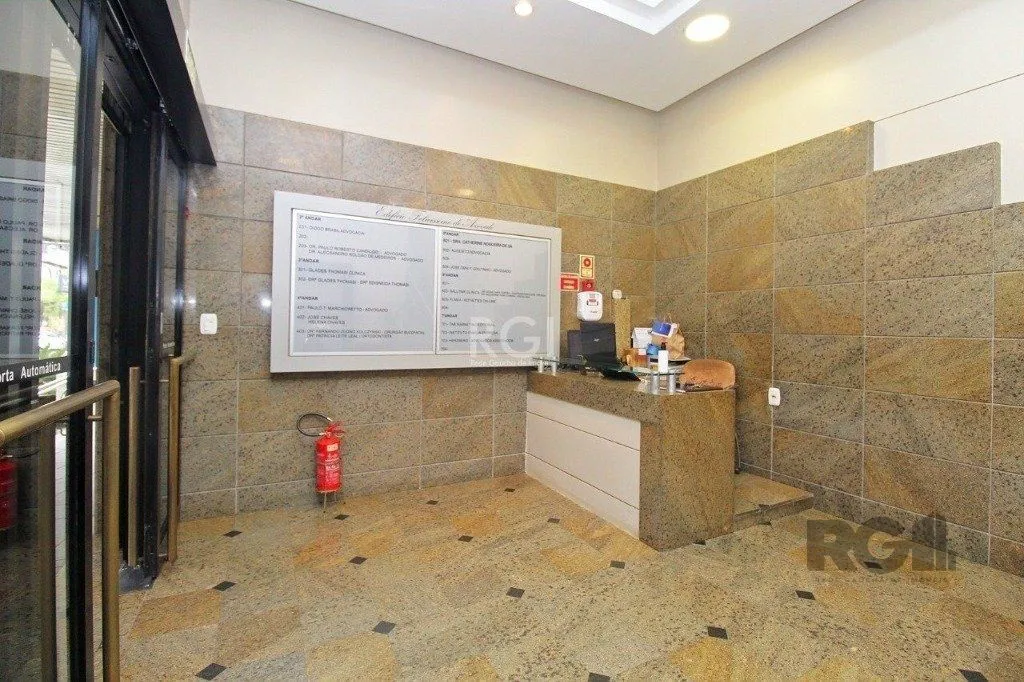 Imagem Sala Comercial 39m² - 2 módulos, recepção e 1 vaga no bairro Auxiliadora