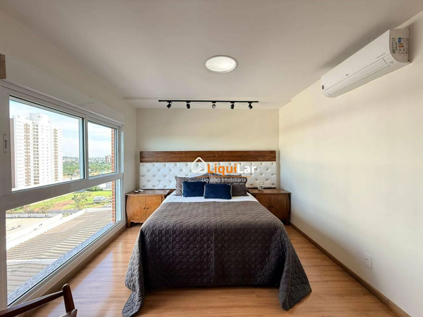 Imagem Apartamento de Alto Padrão no Johan Strauss com 3 Suítes, Planejados e 3 Vagas na Av. Mato Grosso
