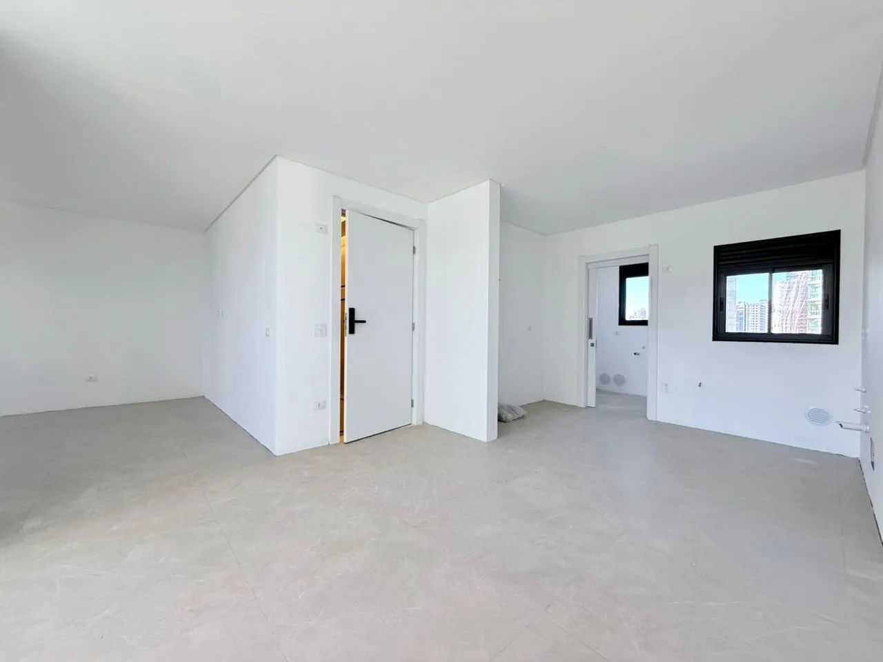 Imagem Apartamento à venda com 132m2 por R$ 1.600.000,00