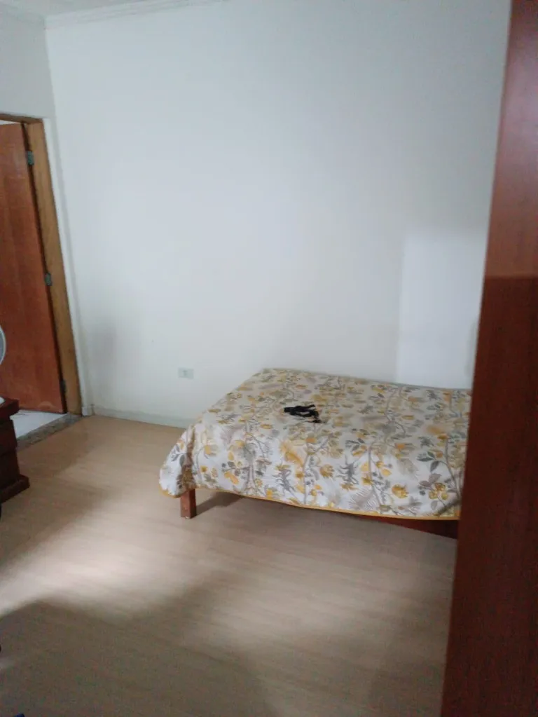 Imagem Sobrado à Venda em Santo André-SP, Bairro Casa Branca: 3 Quartos, 1 Suíte, 2 Banheiros, 2 Vagas e 120m² de Área