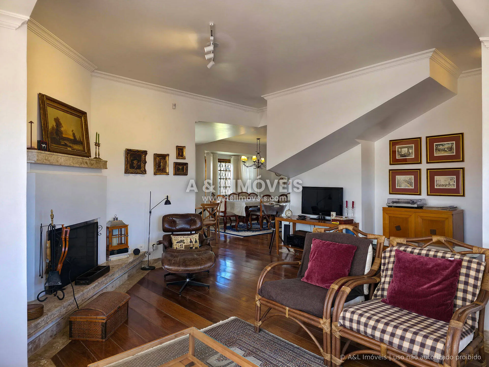 Imagem Casa no Saint Patrick em Campos do Jordão | 4 suítes, 348,50 m²