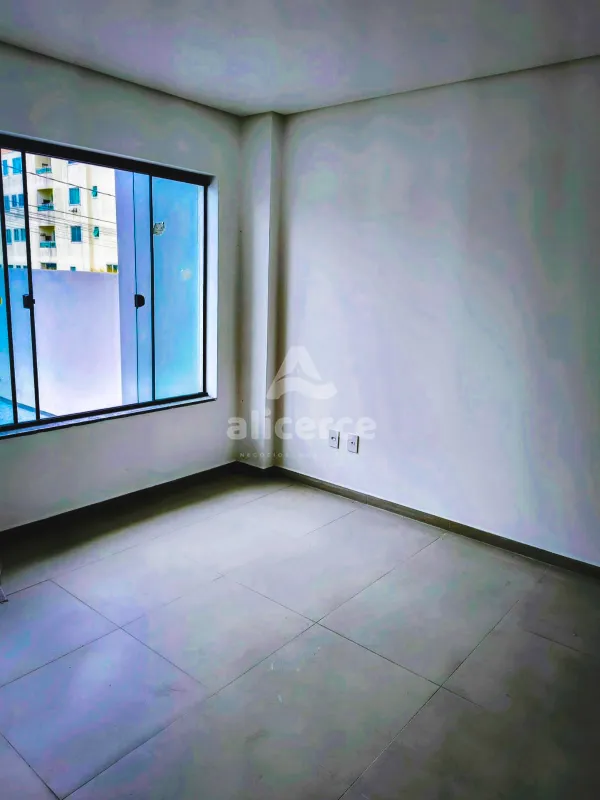 Imagem Sobrado à venda com 2 quartos 2 suítes, 78m² em Areias São José