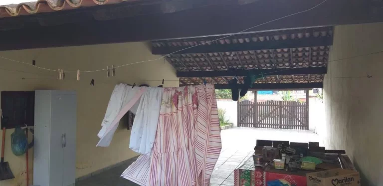 Imagem TRÊS CASAS À VENDA, NA PRAIA DO PERÓ EM CABO FRIO - RJ