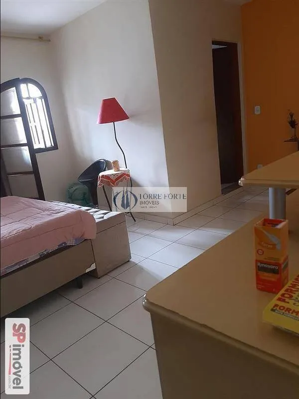 Imagem Sobrado com 3 dormitorios 3 suites 3 vagas de garagem no Jardim Imperador.