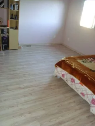 Imagem Casa para Venda em Concórdia, Industriários, 3 dormitórios, 1 banheiro, 3 vagas