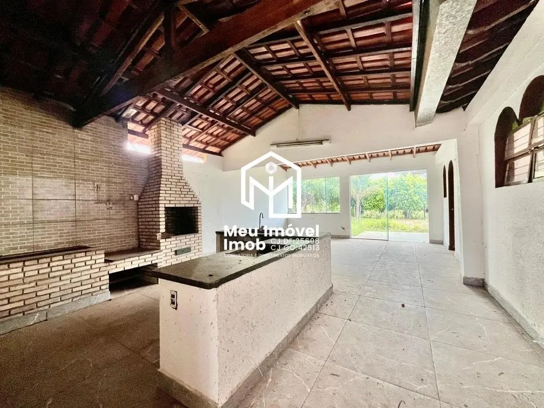 Imagem Casa 4 Quartos 2 Suítes 20 Vagas 3.718m²