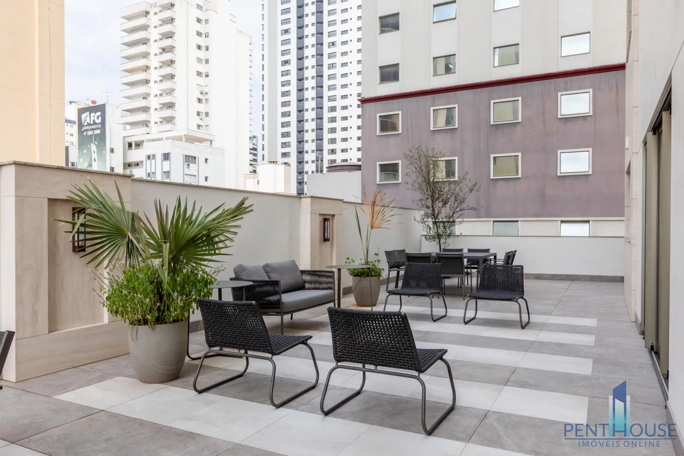 Imagem Cobertura Duplex para Venda em Balneário Camboriú, CENTRO, 3 dormitórios, 3 suítes, 4 banheiros, 3 vagas