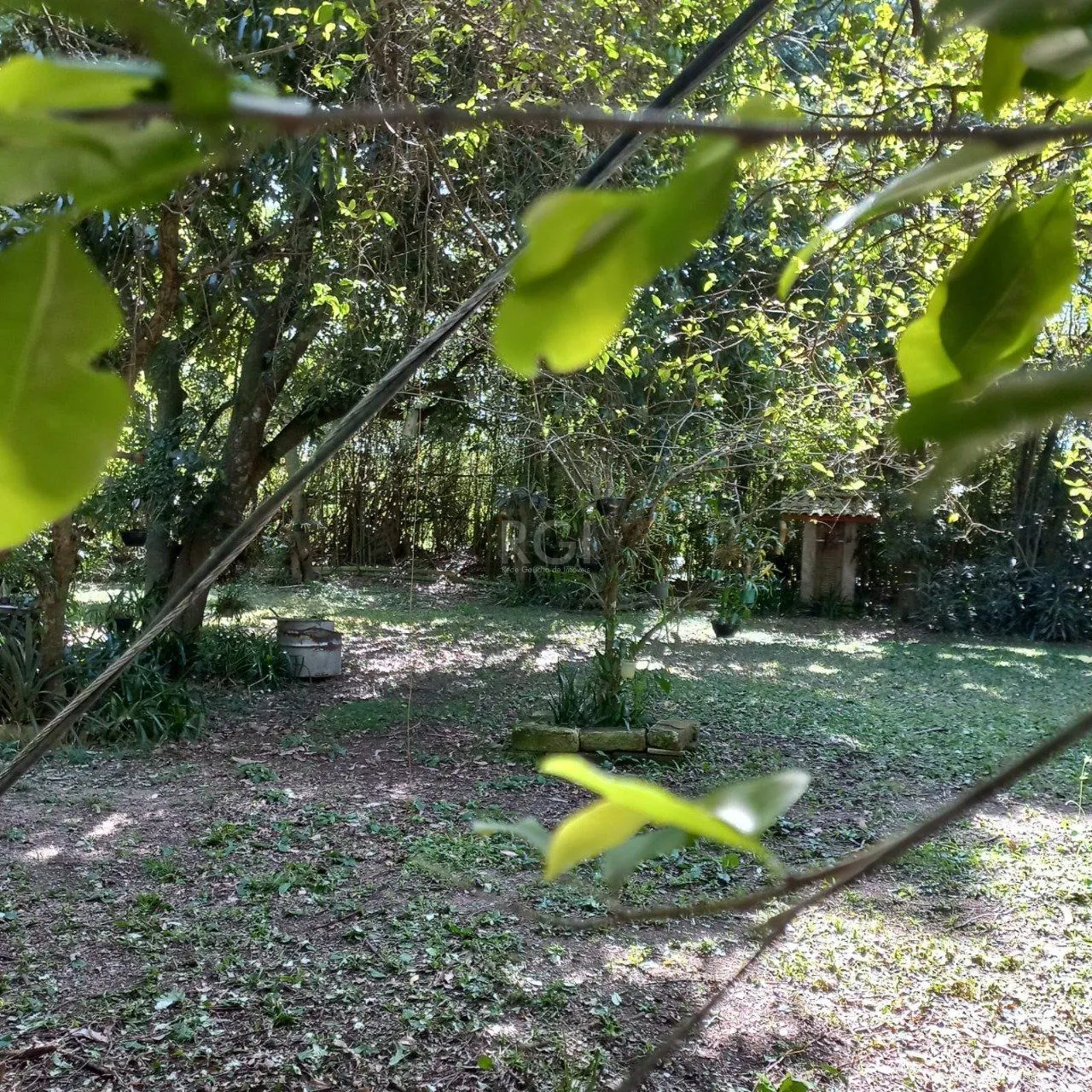 Imagem Terreno para Venda - 0m², 0 dormitórios, Belém Novo, Porto Alegre
