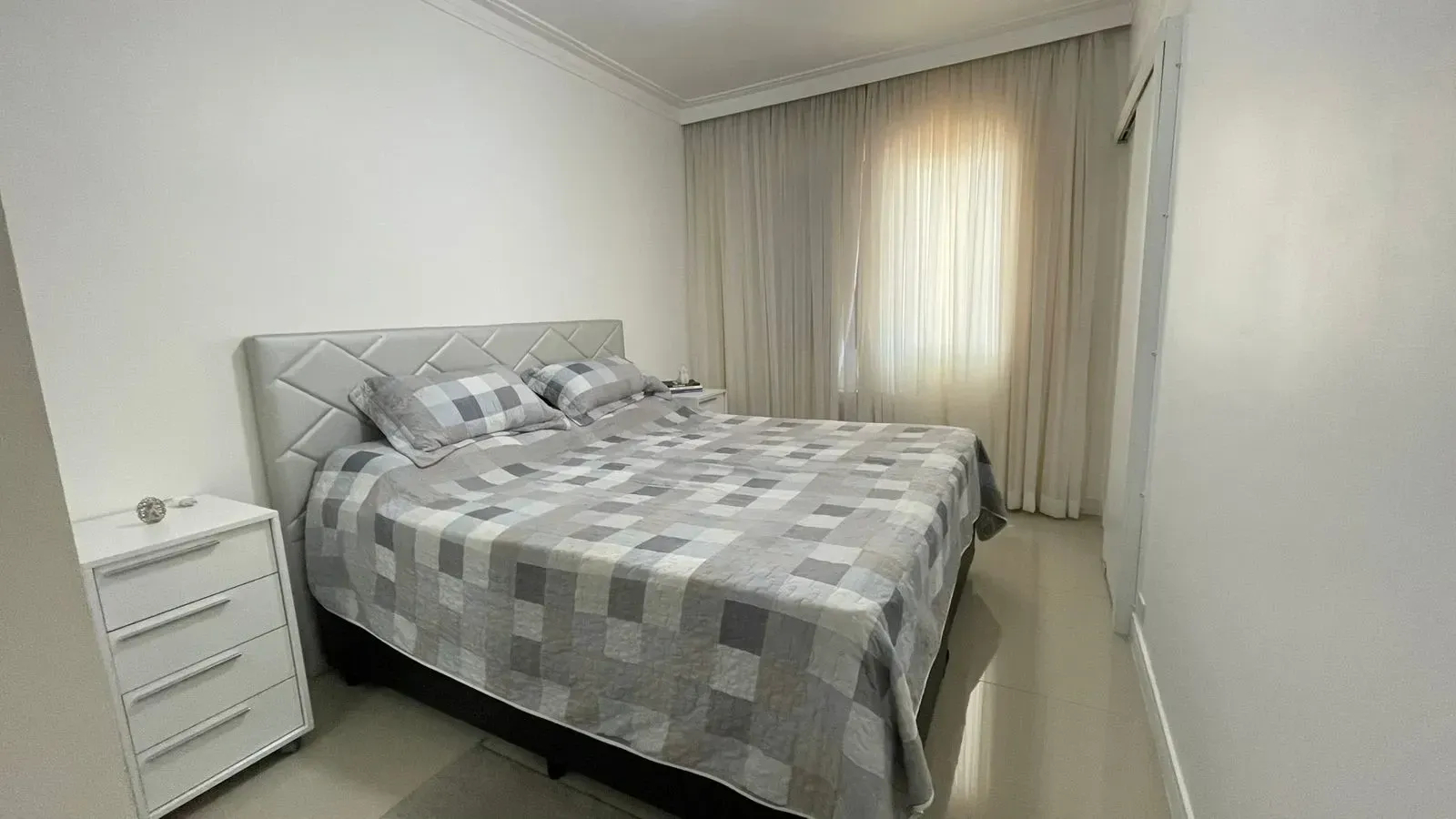 Imagem Apartamento com 2 Quartos à Venda, 93 m² em Marapé - Santos