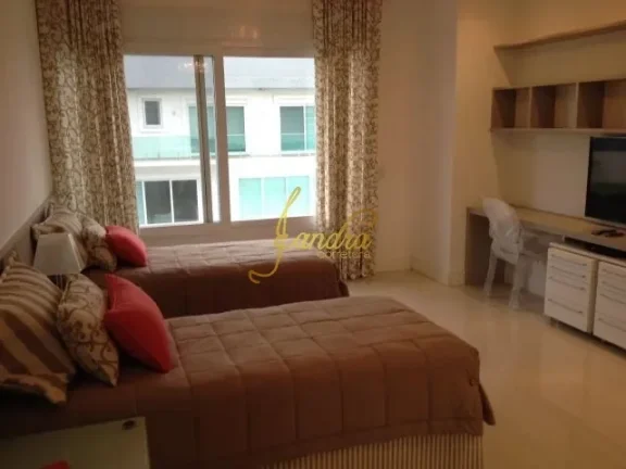Imagem Condomínio Enseada com 04 suites sendo 03 master