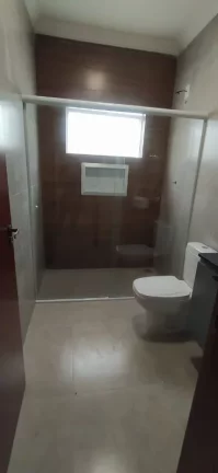 Imagem CASA TÈRREA À VENDA EM UM EXCELENTE BAIRRO