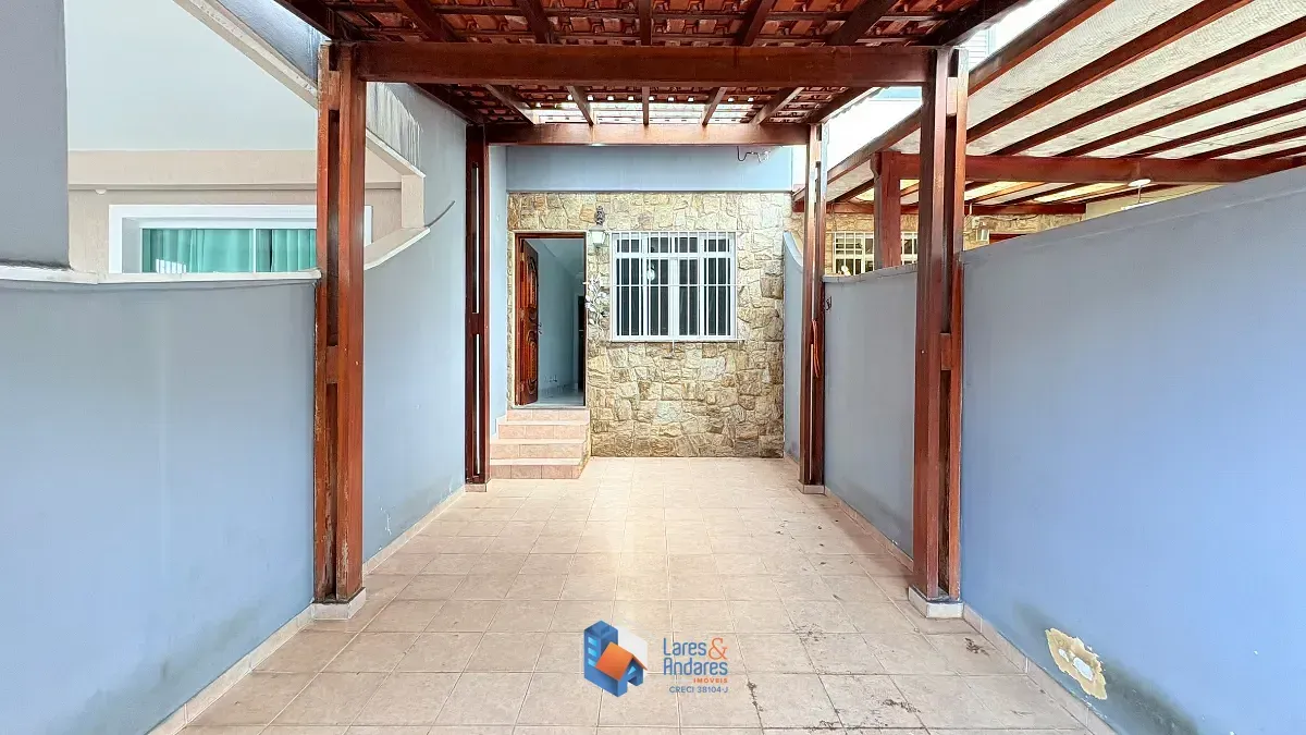 Foto do imóvel Sobrado para venda em Jardim Regina com 3 quartos, sendo 1 suíte, 101m² em Rua Isabel Pereira de Barros