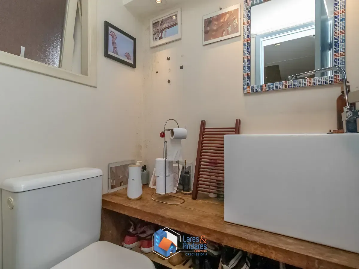 Imagem Casa no condomínio Villas de São Francisco IX para venda com 3 quartos, sendo 3 suítes, 330m²