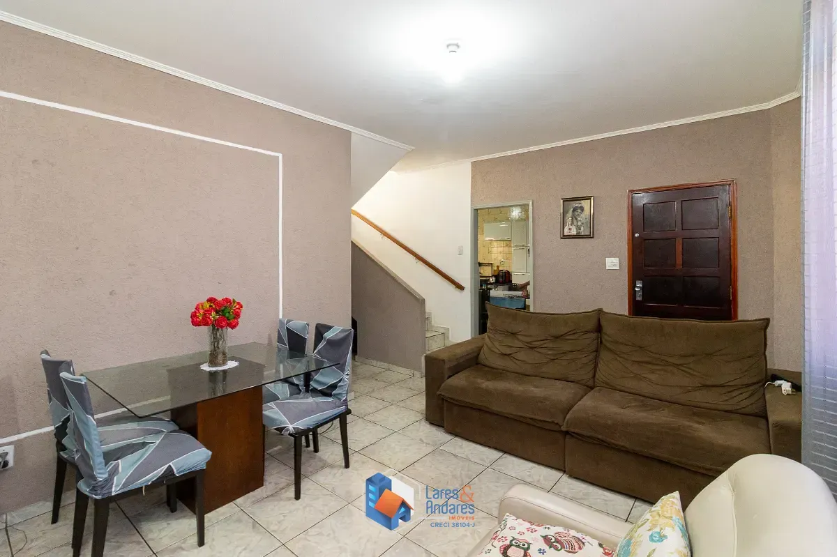 Imagem Sobrado para venda em Vila Carbone com 3 quartos, 189m²