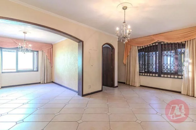 Imagem Casa com 5 dormitórios para alugar, 270 m² por R$ 7.222,00/mês - Partenon - Porto Alegre/RS