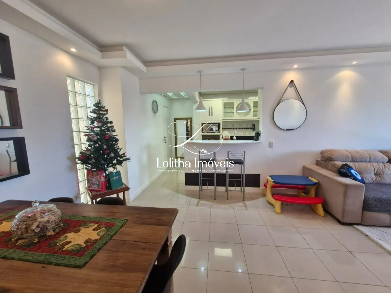 Imagem APARTAMENTO À VENDA NO ESTREITO, 3 QUARTOS SENDO 1 SUÍTE E 2 VAGAS DE GARAGEM - FLORIANÓPOLIS/SC