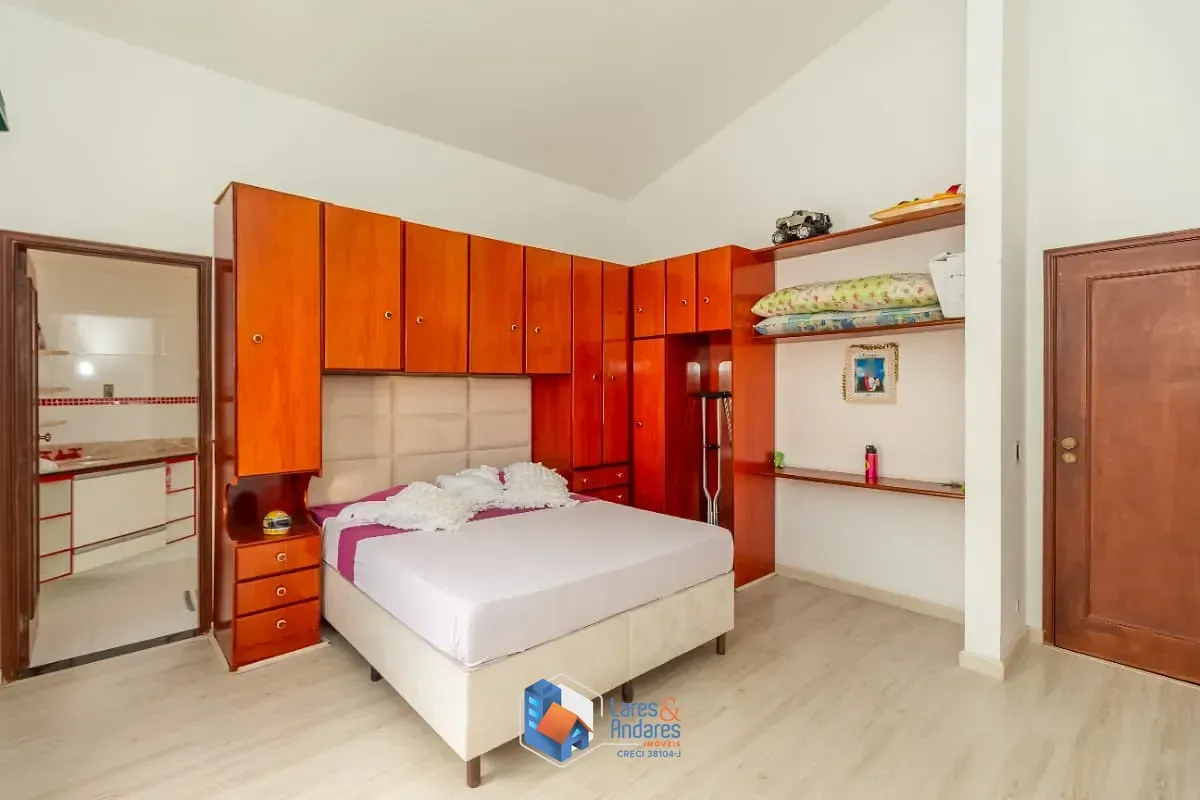 Imagem Casa para venda em Lauzane Paulista com 5 quartos, sendo 5 suítes, 358m²