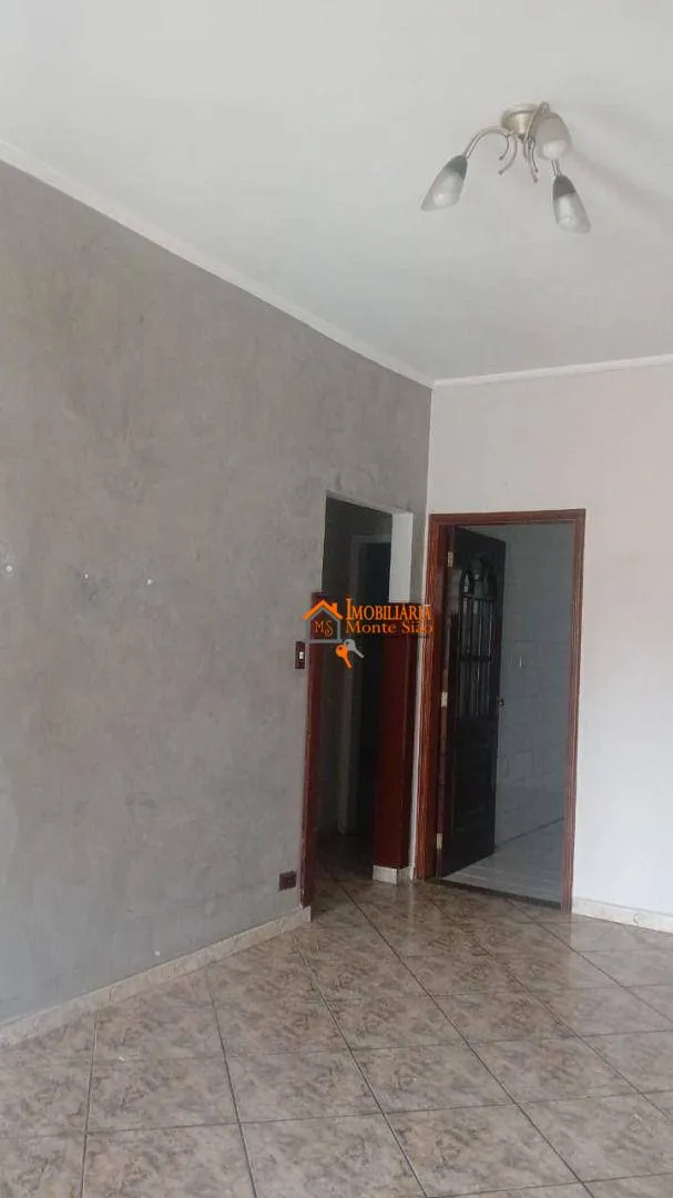 Imagem Casa com 3 dormitórios à venda, 140 m² por R$ 742.000,00 - Vila Rosália - Guarulhos/SP