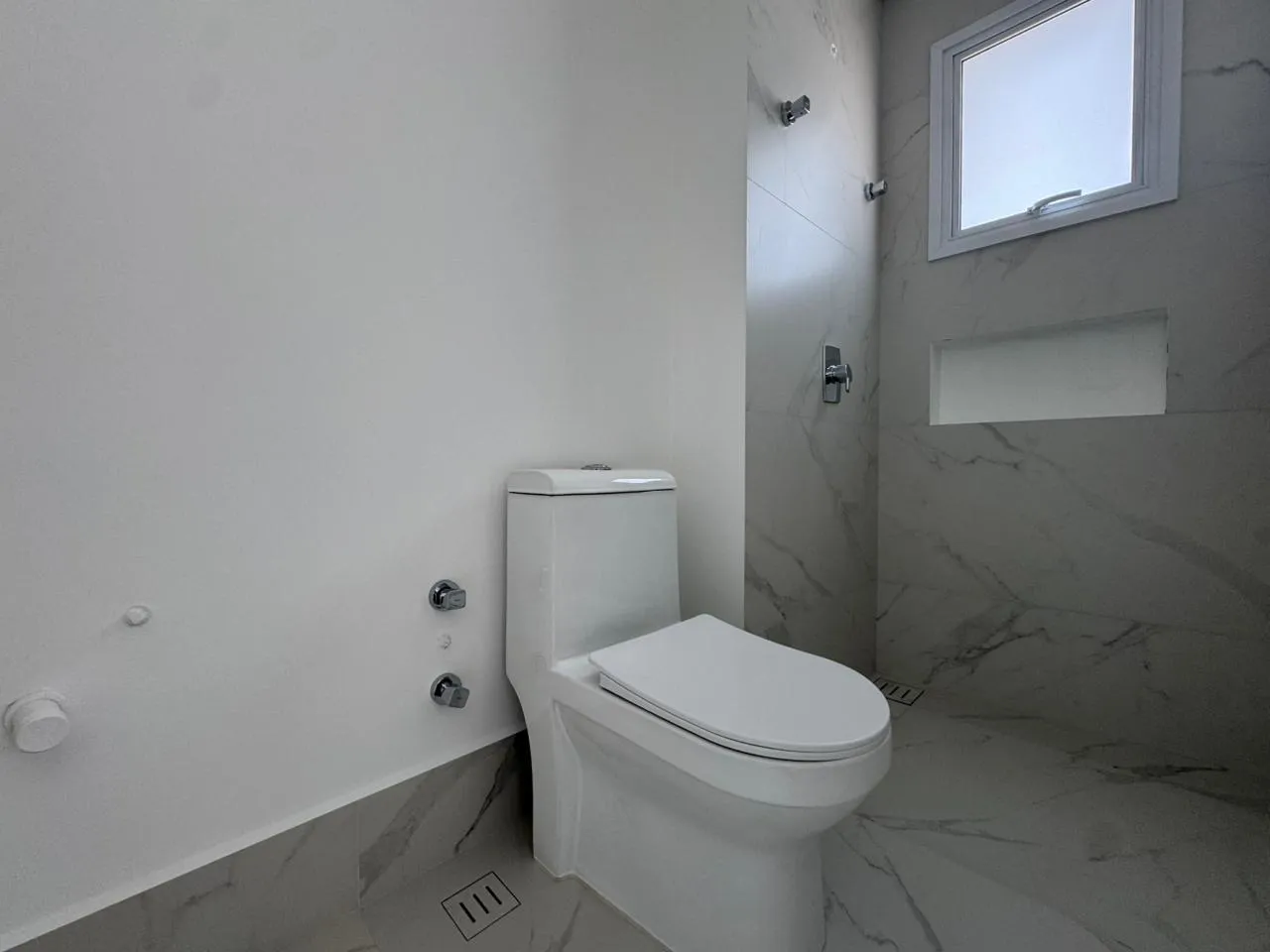 Imagem Apartamento com vista para o mar à venda com 190m2 por R$ 3.200.000,00