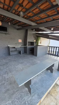 Imagem Casa com 2 quartos, sendo 1 suíte - Jardim Leblon