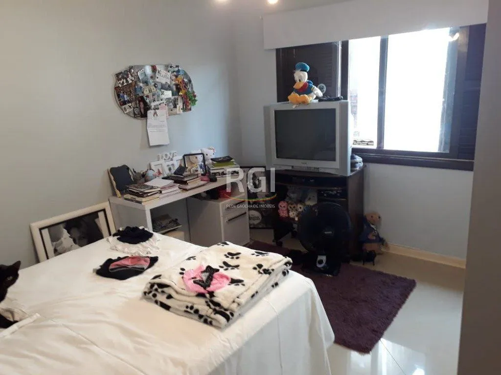 Imagem Casa para Venda - 120m², 3 dormitórios, sendo 1 suites, 3 vagas - Nonoai