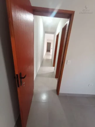 Imagem Casa à Venda - Mongaguá | 3 Dormitórios + Piscina | R$ 379.000
