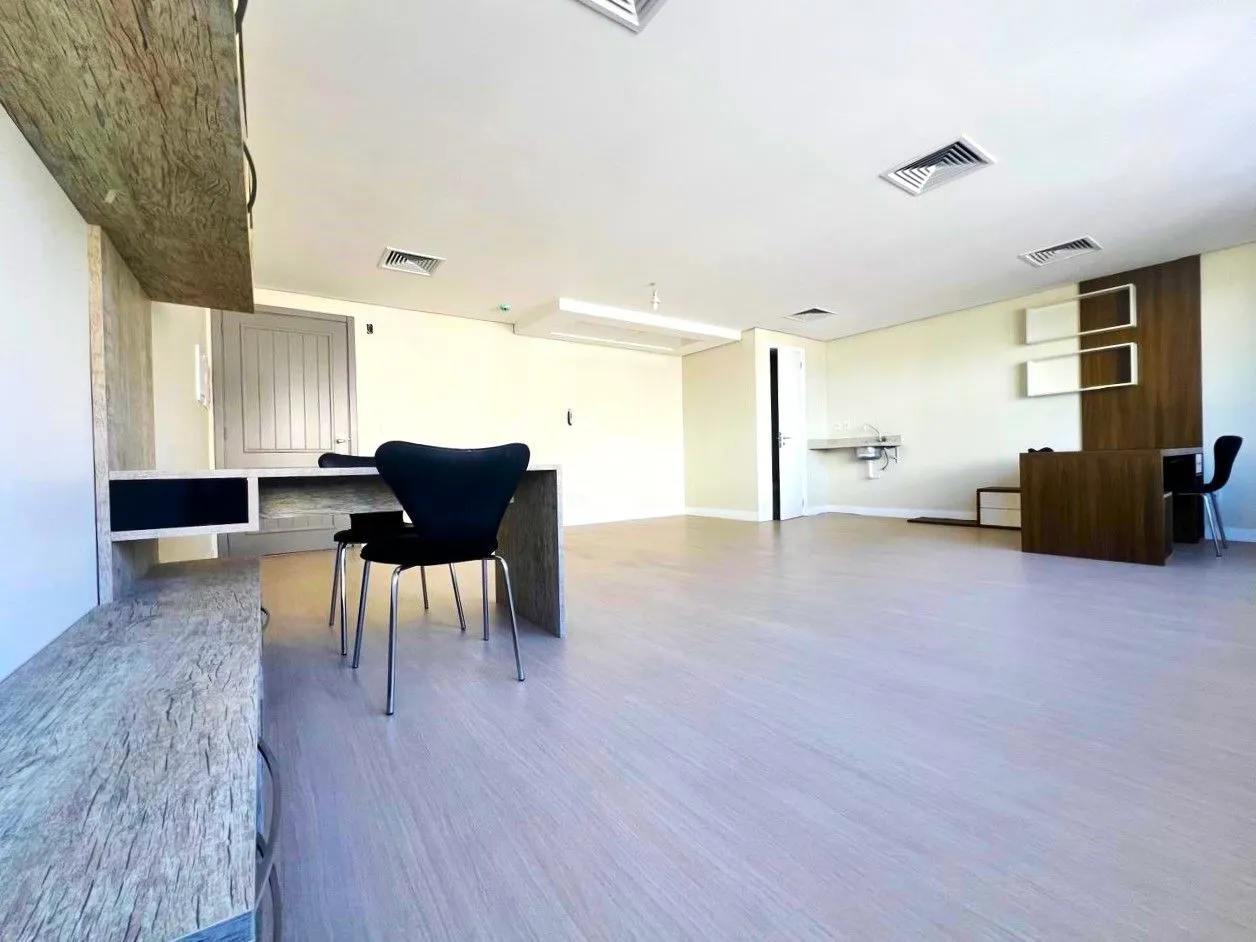 Imagem EXCELENTE SALA COMERCIAL COM VAGA NO CENTRO HISTÓRICO PRÓXIMA A OAB E CENTRO ADMINISTRATIVO!