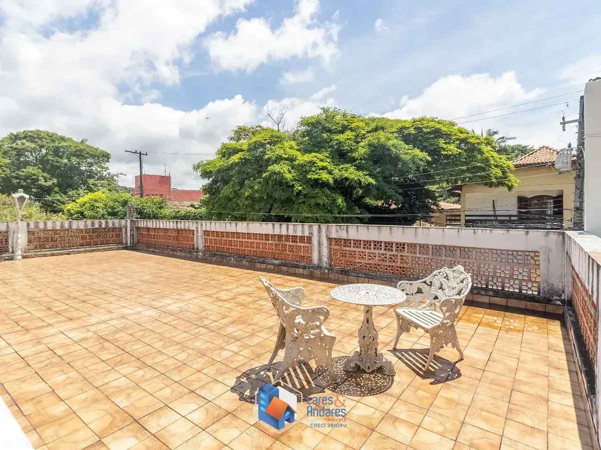 Imagem Casa para venda em Vila Inah com 3 quartos, sendo 1 suíte, 280m²