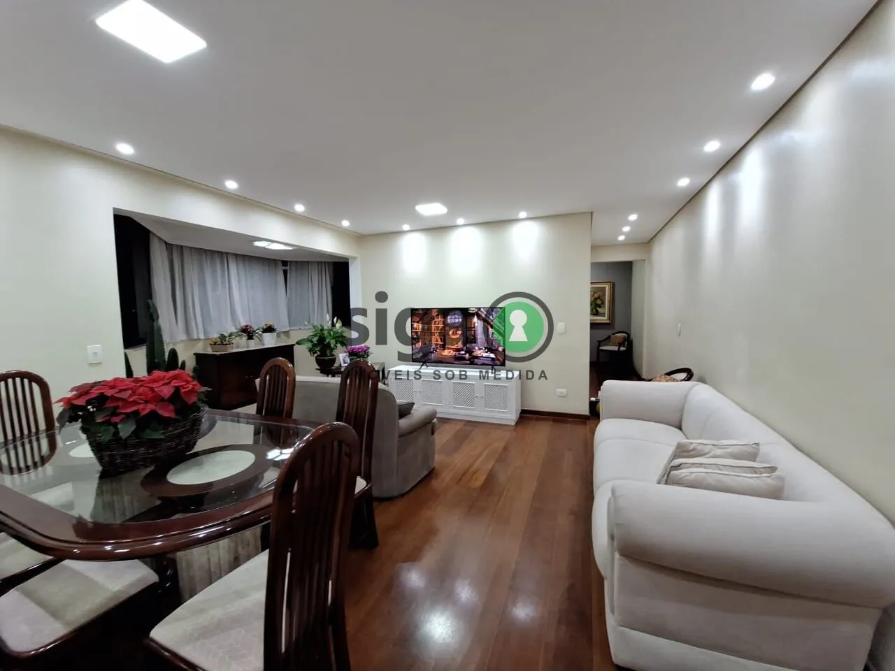 Foto do imóvel Vila Suzana co 4 dormitórios, 4 suites