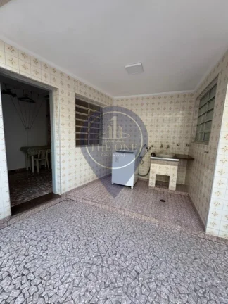 Imagem Imperdível Casa de 4 Quartos na Vila Guarani (z Sul), São Paulo-SP com 243m² e 3 Vagas de Garagem!