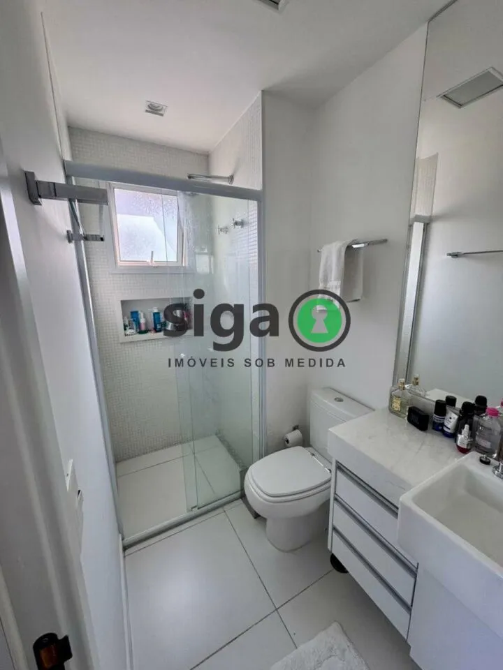 Imagem Apartamento para Venda e Locação em Moema com 2 quartos, 2 banheiros, 2 vagas