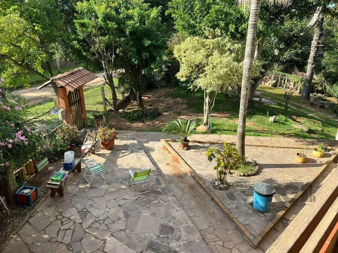 Imagem Casa com piscina e patio grande
