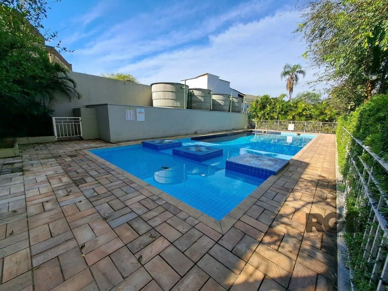 Imagem APARTAMENTO DE 2 DORMITÓRIOS E VAGA ESCRITURADA EM CONDOMÍNIO COM INFRA COMPLETA.