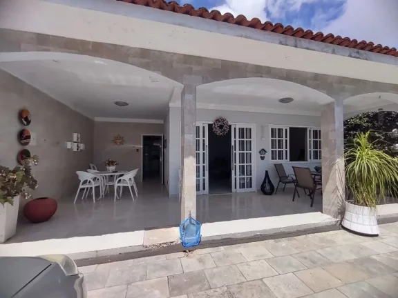 Imagem Casa de 240m² à venda, com 3 quartos (1 suíte), localizada em Candeias, Jaboatão dos Guararapes - Pernambuco.