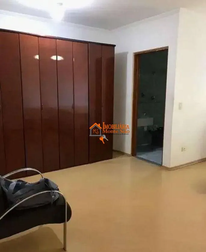 Imagem Sobrado com 3 dormitórios à venda, 250 m² por R$ 850.000 - Jardim Rosa de Franca - Guarulhos/SP