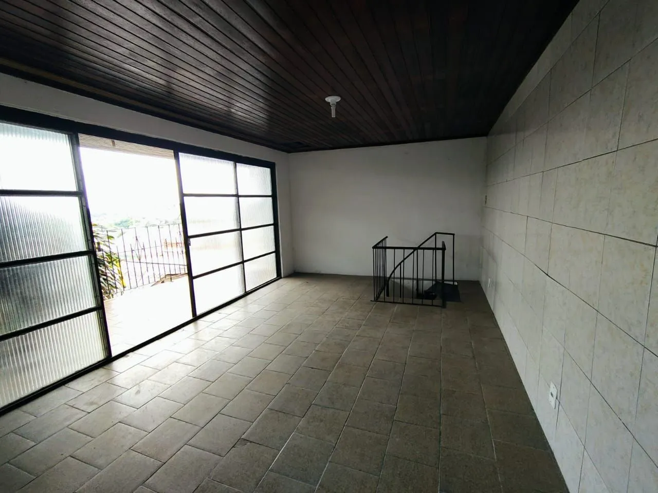Imagem Casa 3 dormitórios e 3 vagas de garagem.