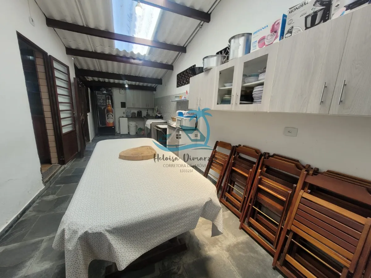 Imagem Casa com 3 dormitórios e piscina a venda em Ubatuba no bairro do Itaguá.