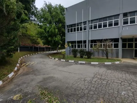 Imagem VENDA E LOCAÇÃO DE GALPÃO INDUSTRIAL EM GUARULHOS/SP, EXCELENTE OPORTUNIDADE com área total de 4.700m² e área construída de 3.500m². CONSULTE-NOS.