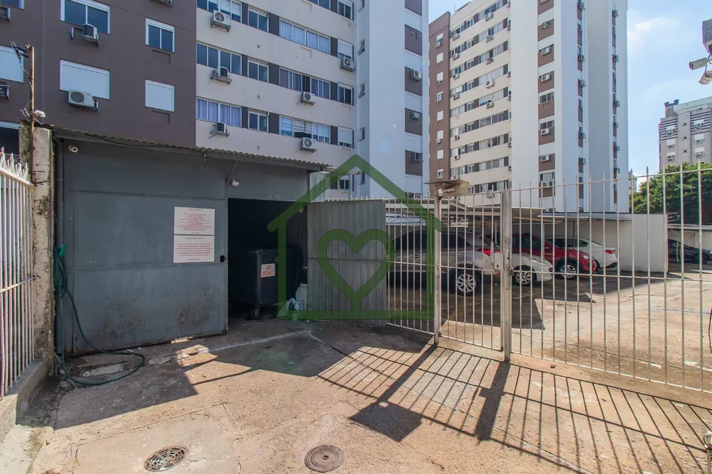 Imagem Heras Imóveis vende apartamento mobiliado, com 2 dormitórios, no bairro Passo da Areia, em Porto A...