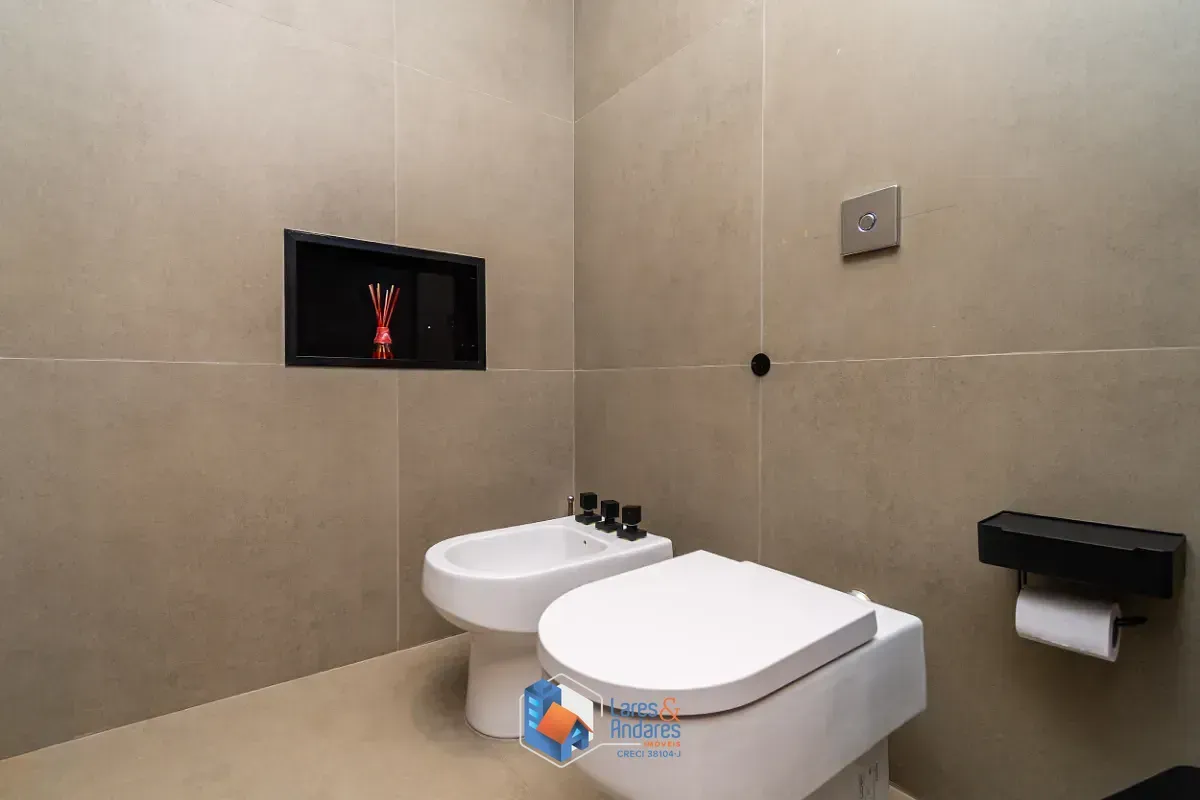 Imagem Casa para venda em Campo Belo com 3 quartos, sendo 3 suítes, 345m²