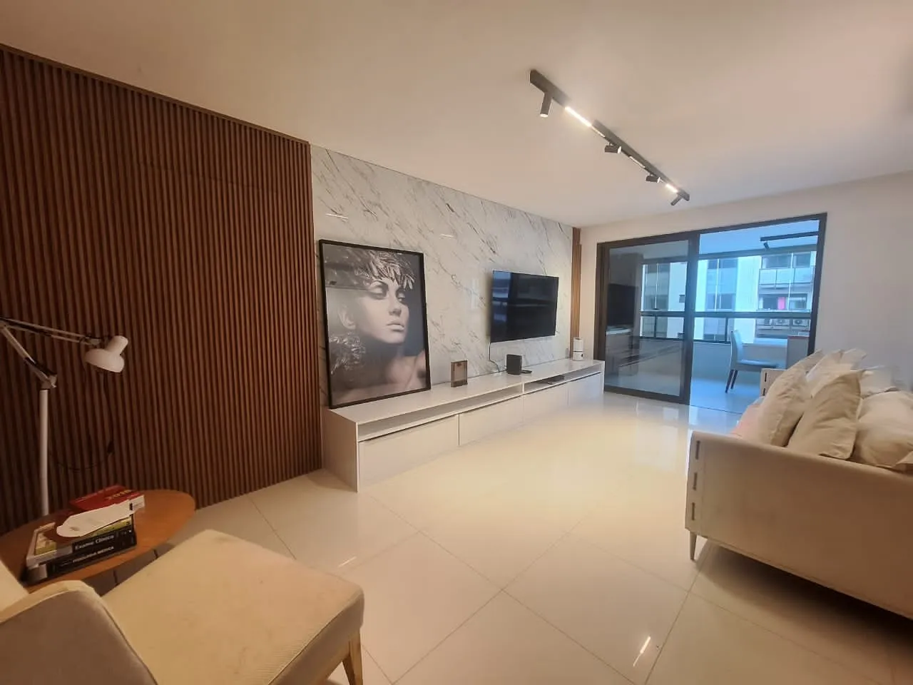 Imagem Apartamento para Venda em Rio de Janeiro, Barra da Tijuca, 4 dormitórios, 2 banheiros, 2 vagas