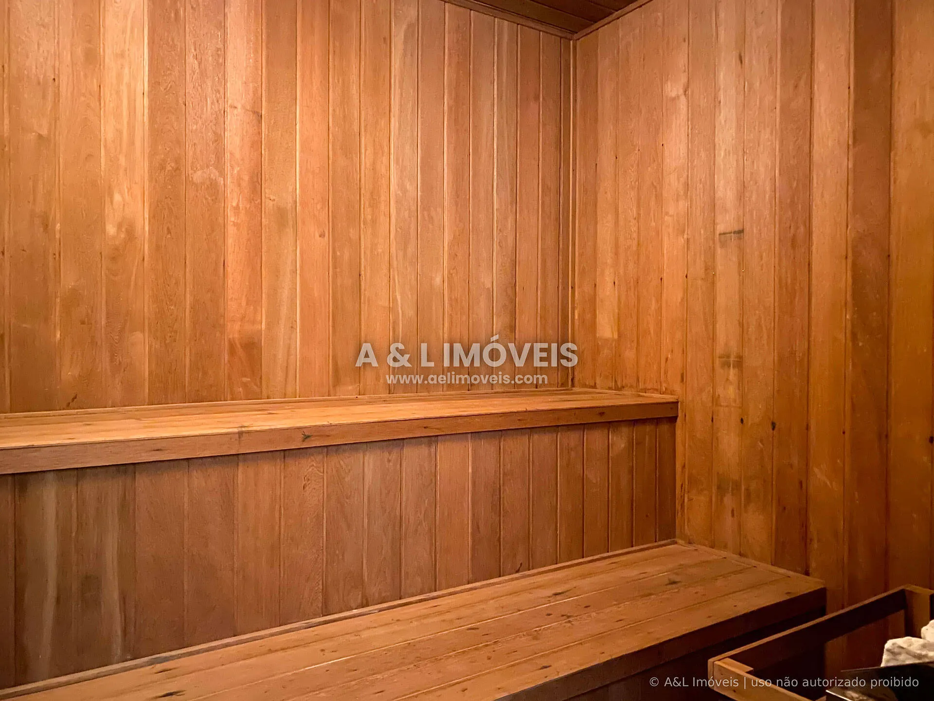 Imagem Apartamento próximo ao Capivari com 3 suítes e calefação