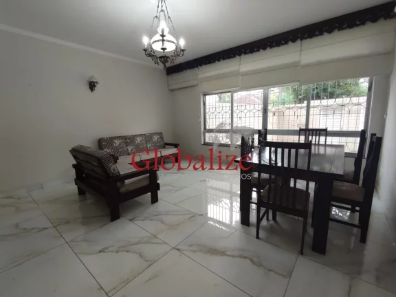 Imagem BELISSIMA CASA COM PISCINA NO BAIRRO DO EMBARÉ, 3DORMITÓRIOS, 1 SUÍTE, GARAGEM PARA 3 CARROS. VALOR R$1.200.000,00