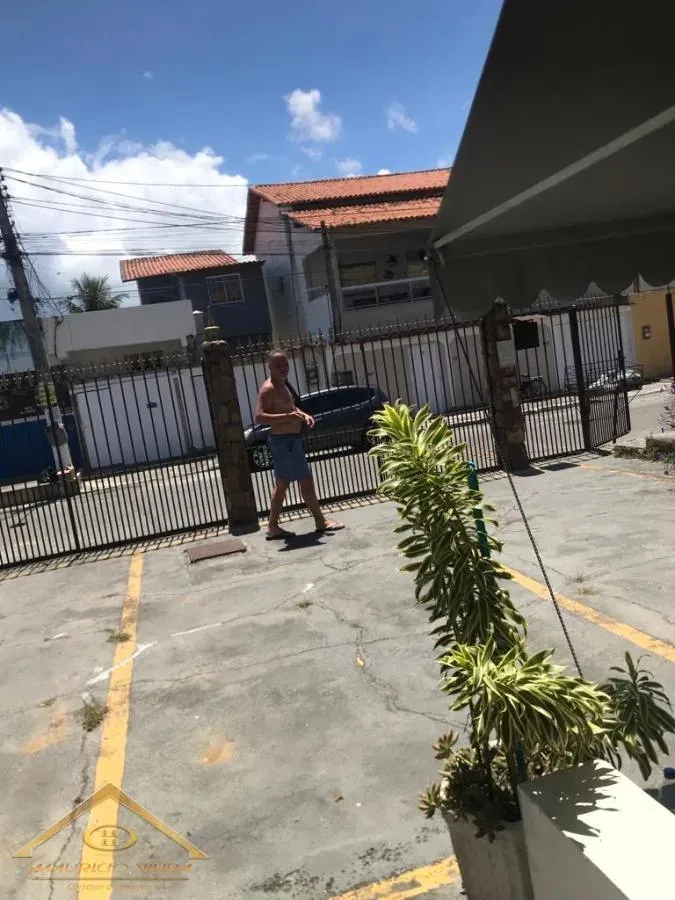 Imagem Casa em Condomínio para Venda em Cabo Frio / RJ no bairro Palmeiras