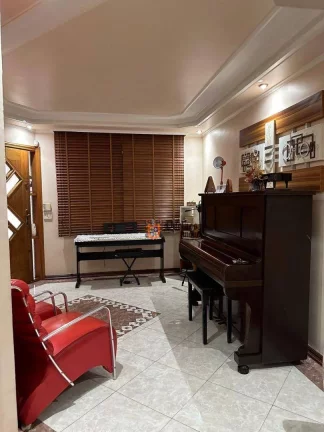 Imagem Sobrado com 3 dormitórios à venda, 195 m² por R$ 1.115.000 - Vila Camilópolis - Santo André/SP