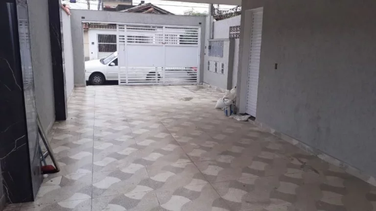 Imagem CASA DE CONDOMÍNIO NO MARACANÃ 2 DORMITÓRIOS 1 SUÍTE!!!