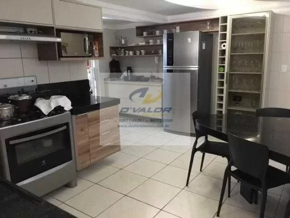 Imagem Vendo Apartamento com 220 m², 4 suítes com varandas + DCE, sala p/ 2 ambientes e 1 vaga