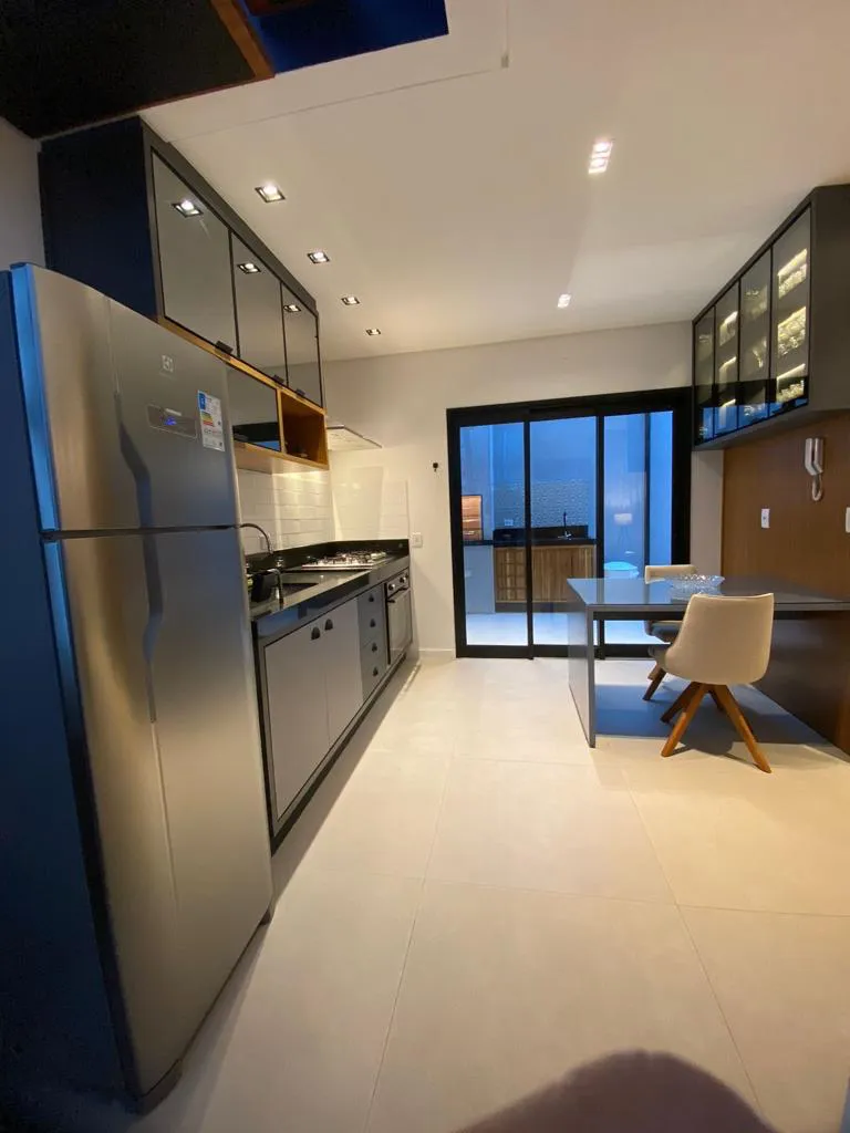 Imagem Sobrado com 2 Quartos à Venda, 90 m² em Cidade Jardim - Caraguatatuba