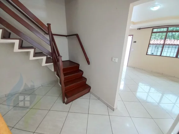 Foto do imóvel ACEITA TROCA PERMUTA!! Casa de 3 dormitórios sendo 1 suíte, 4 banheiros, 4 vagas, com 327m² em Taboão, São Bernardo do Campo