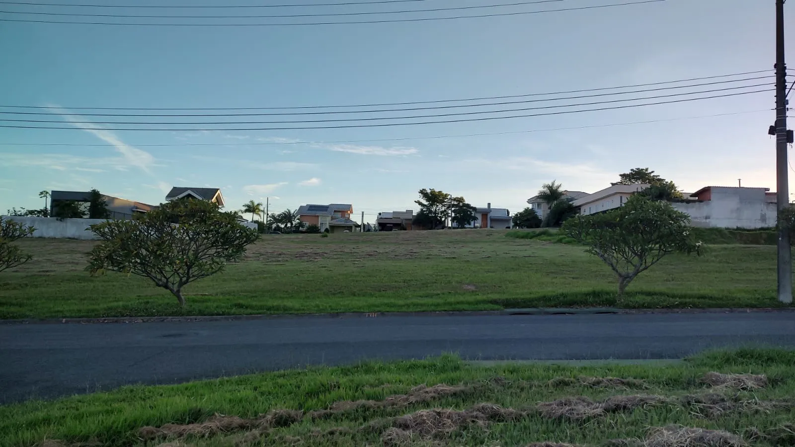 Imagem Terreno de 1000,00 m2 de área disponível para venda!